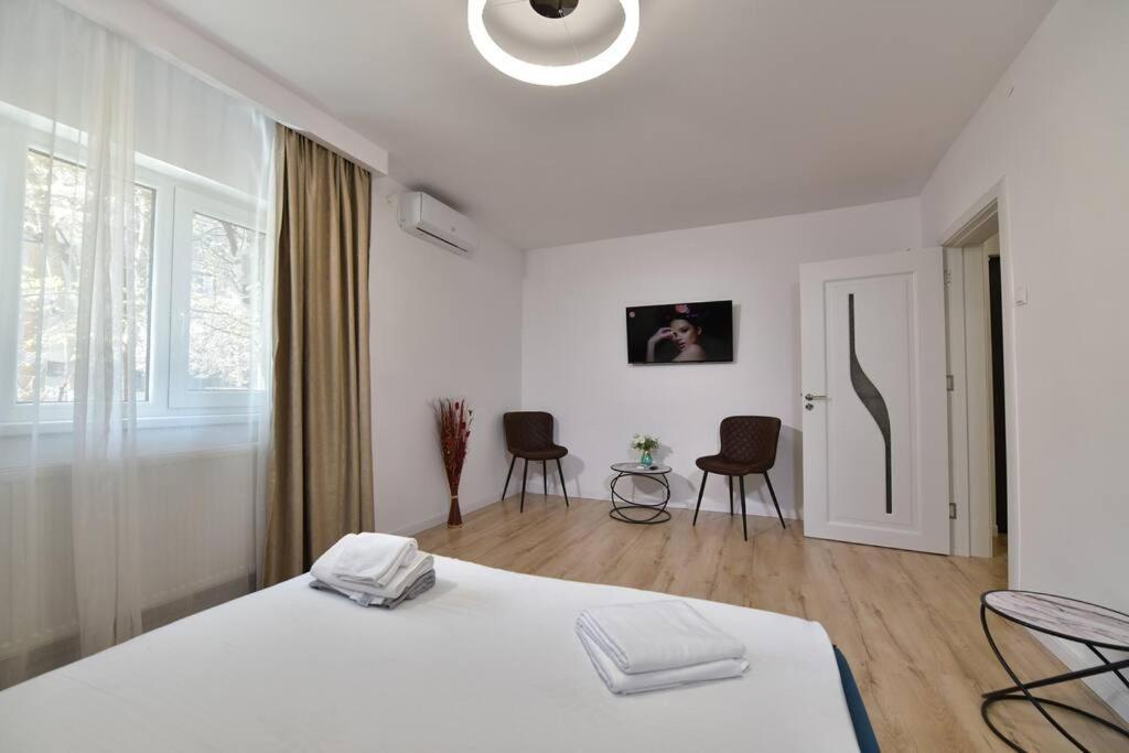 Ferienwohnung Luxury Studio / Ghencea Bukarest Exterior foto